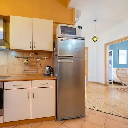 Διαμέρισμα Cozy Flat In The Heart Of