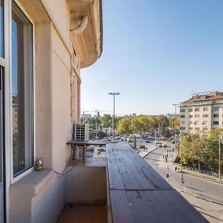 Cozy Flat In The Heart Of Σόφια