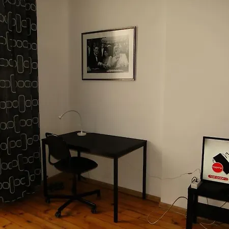 Cozy Flat In The Heart Of